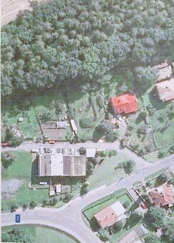 Zprostředkujeme prodej stavebního pozemku s projektem RD, v 
