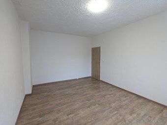 Nabízíme k pronájmu pěkný byt o dispozici 2+1 a výměře 54 m2