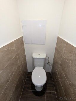 Nabízíme k pronájmu pěkný byt o dispozici 2+1 a výměře 54 m2