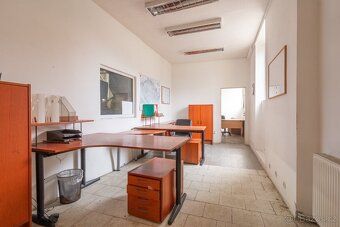Nabízíme k pronájmu výrobní a skladovací prostor v průmyslov