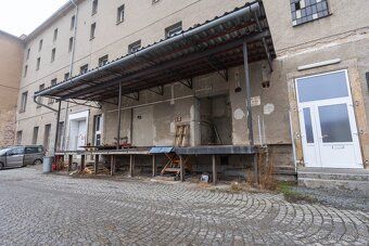 Nabízíme k pronájmu skladovací prostor o výměře 550 m², v 2.