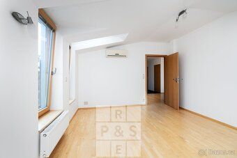 Ev.č. 00207 Prodej bytu v Průhonicích – klidné rodinné bydle