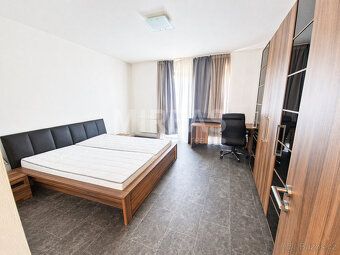 Nabízíme k pronájmu byt 2+kk o výměře 51 m² v ulici Bělská, 