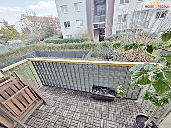 Včetně provize RK, Nabízíme k prodeji moderní, nezařízený by