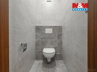 Exkluzivně nabízíme na prodej prostorný rodinný dům o dispoz