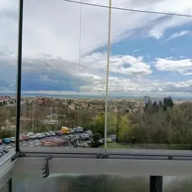 Prodej družstevního bytu 1 + 3 se dvěma zasklenými balkóny, 