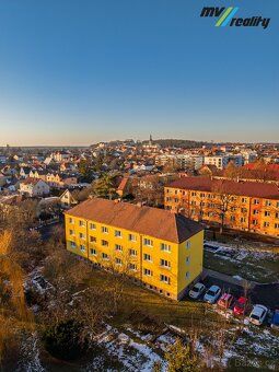Ev.č. 2014 Nabízíme Vám k pronájmu zrekonstruovaný byt 2+1. 
