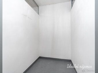 Nabízíme k dlouhodobému pronájmu světlý a útulný byt 1+kk v 