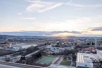 Nabízíme k pronájmu krásný, světlý byt 2+kk o velikosti 47 m
