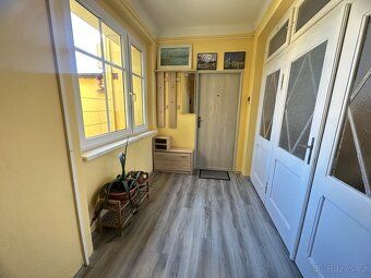 Ev.č. 00103 Hledáte moderní, praktické a zároveň útulné bydl