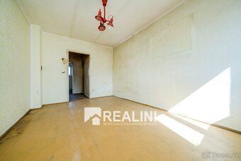 Ev.č. 01150 Nabízíme Vám ke koupi patrový rodinný dům v Byst