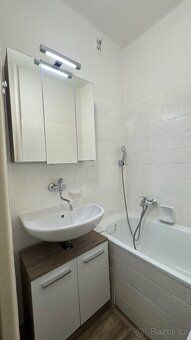 Pronájem bytu 2+1, 46 m², Olomouc – Masarykova třída, balkon