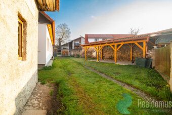Ve výhradním zastoupení RK Realdomus Vám zprostředkujeme pro