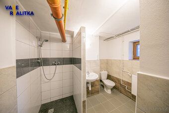 Nabízíme k pronájmu ateliér o dispozici 1+kk a celkové ploše