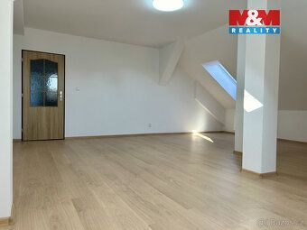 Nabízíme vám k dlouhodobému pronájmu nově zrekonstruovaný by