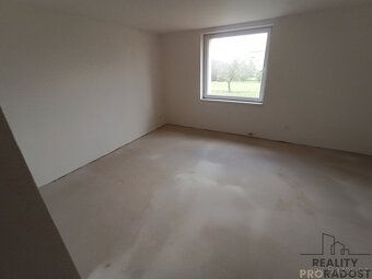 Prodej rodinného domu v obci Veltruby. Dům o dispozici 4+kk 