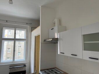 Pronájem bytu 3+kk, 63 m² – Praha Vršovice / Vinohrady Nabíz