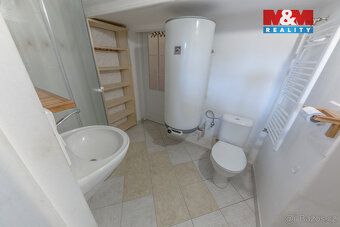 Exkluzivně nabízíme k prodeji prostorný rodinný dům v malebn
