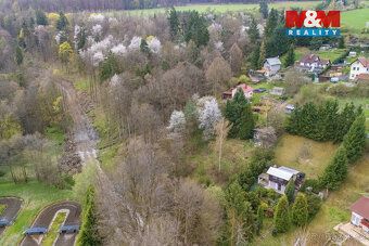 Nabízíme k prodeji krásnou zahradu o celkové rozloze 1320 m²