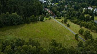 Nabízíme k prodeji celek 18 stavebních pozemků určených k vý