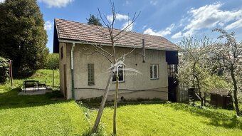 Ve výhradním zastoupení Vám nabízíme velmi pěkný rodinný dům