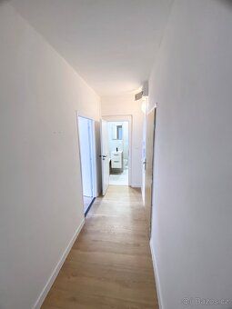 Nabízíme ke koupi světlý byt 2+1 o velikosti 44,44 m² v Ostr