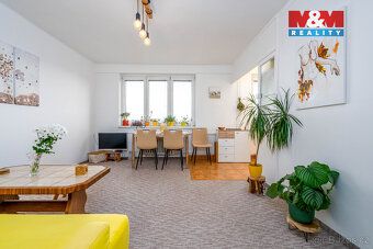 Nabízíme k prodeji světlý byt o dispozici 3+kk v osobním vla