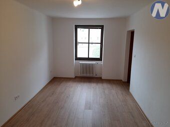 Nabízíme k pronájmu byt 2+kk v centru města Husinec o rozloz