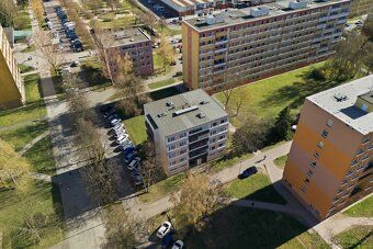 Hledáte prostorné rodinné bydlení v lokalitě, kde máte úplně