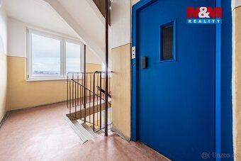 Nabízíme k prodeji prostorný byt o dispozici 4+1 a užitné pl