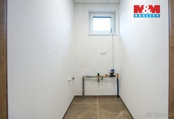 Nabízíme k prodeji moderní novostavbu rodinného domu o dispo