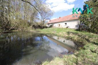 Nabízíme k prodeji zemědělskou usedlost před rekonstrukcí vč