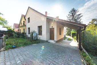 Pronájem se všemi pohodlími — pokoj pro par s možností přihl