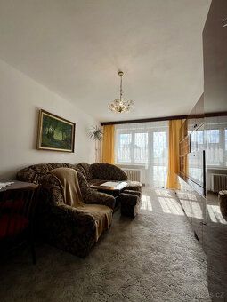 K dlouhodobému podnájmu nabízíme světlý a velmi příjemný byt