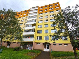 Nabízíme k prodeji družstevní byt o dispozici 2+kk a výměře 