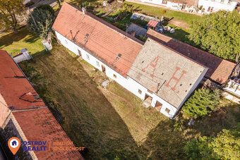 Nabízíme k prodeji jedinečnou zemědělskou usedlost v malebné