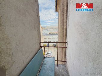 Hledáte prostorný byt 3+1 k bydlení nebo investici? Dovoluje