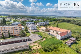 Nabízíme k prodeji pozemek v Rakovníku o celkové velikosti 1