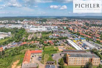 Nabízíme k prodeji pozemek v Rakovníku o celkové velikosti 1