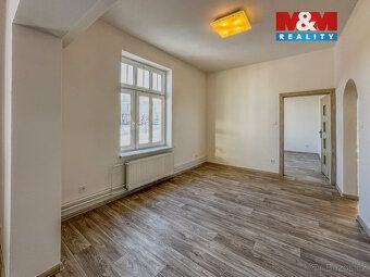 Exkluzivně Vám nabízíme k pronájmu prostor o dispozici 4+1 s