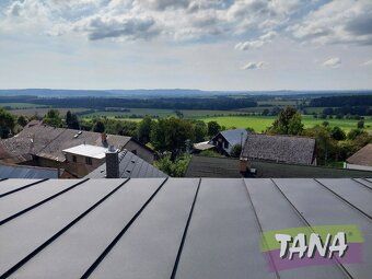 Ev.č. 00341 Dům se třemi byty v obci Jenišovice v blízkosti 