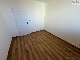 Nabízíme k prodeji bytovou jednotku 3+1, s balkónem, o celko