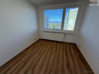 Nabízíme k prodeji bytovou jednotku 3+1, s balkónem, o celko