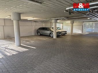 Prodej garážového stání o výměře 10 m² na Bartošově čtvrti v