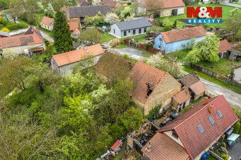 Rodinný dům v klidné vesnici Radouň u Mělníka čeká na toho, 