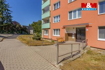 Máme pro Vás byt v osobním vlastnictví ve 4. patře zateplené
