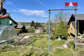Nabízíme k prodeji zděnou chatu na vlastním pozemku v zahrád