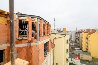 Byt 3+kk s panoramatickou střešní terasouNabízíme k prodeji 