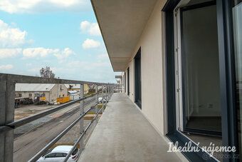K dlouhodobému podnájmu nabízíme prostorný, útulný a teplý b