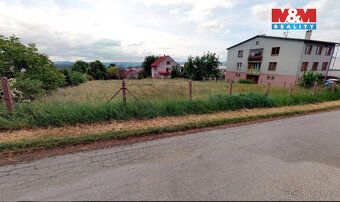 Nabízíme ke koupi pěkný stavební pozemek o celkové výměře 11